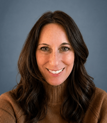 deanna michaud headshot